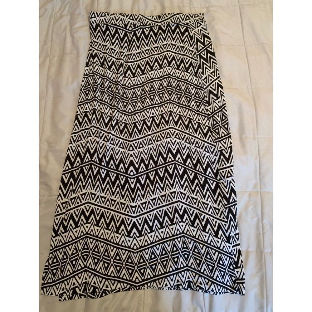 ATP.9 black and white maxi